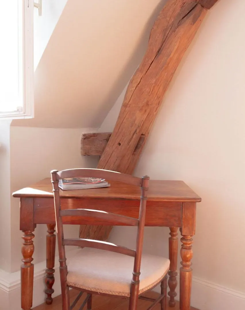 Le Cloitre Hotel Diou  0*, Diou (Allier) France